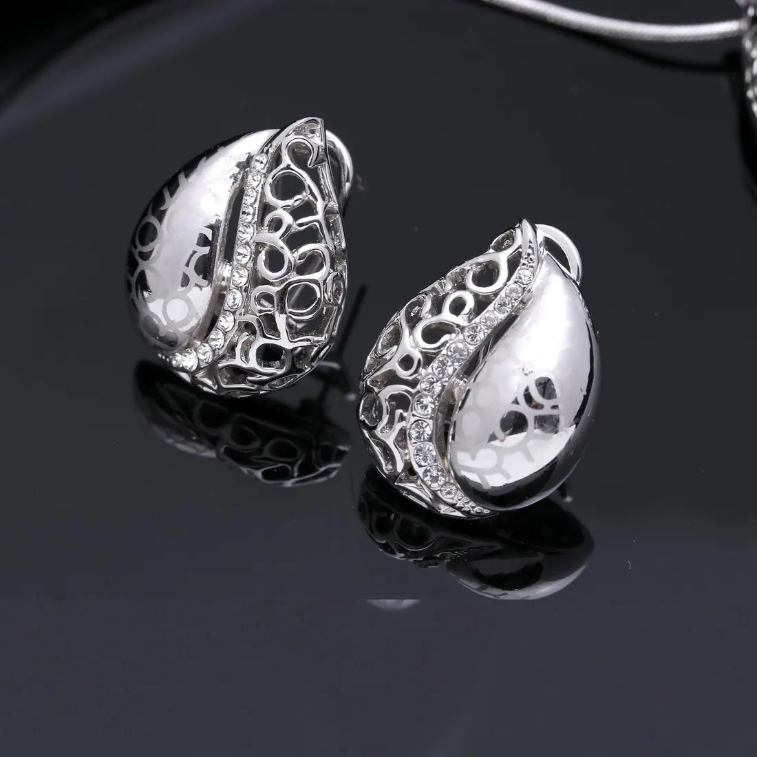 Silver Filigree Teardrop Pendant Set